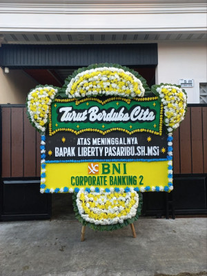 Papan Bunga Duka di Polokarto